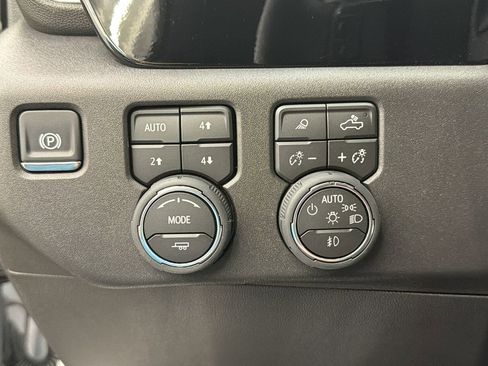 Used 2026 Chevrolet Silverado 1500 RST AWD/4WD image 30