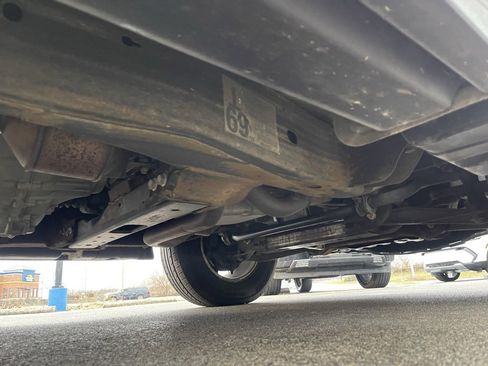 Used 2014 Chevrolet Suburban LT image 18