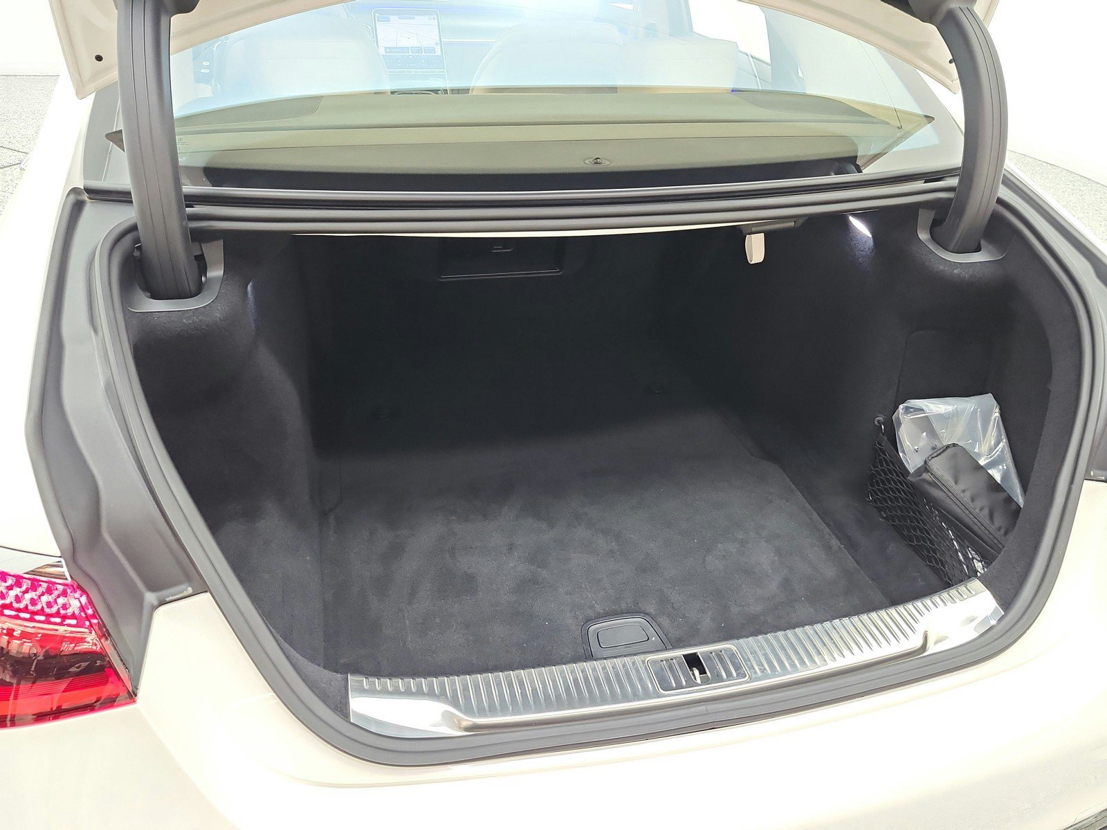 Used 2023 Mercedes-Benz S 500 4MATIC image 22