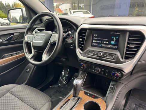 Used 2018 GMC Acadia SLE AWD/4WD image 12