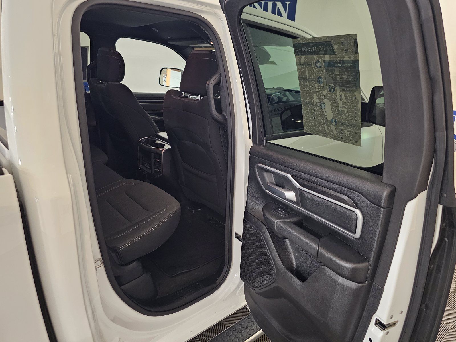 Used 2022 RAM 1500 Big Horn AWD/4WD image 24