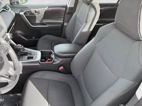 Used 2024 Toyota RAV4 LE AWD/4WD image 10