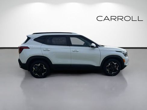 Used 2025 Kia Seltos EX AWD/4WD image 2
