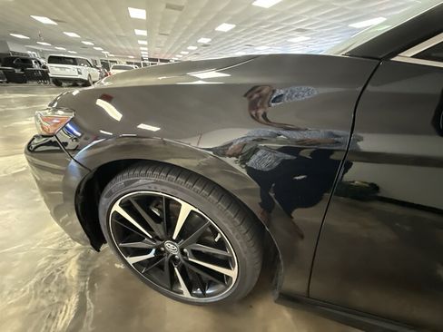 Used 2019 Toyota Camry XSE w/ Carpet Mat Package FWD image 9