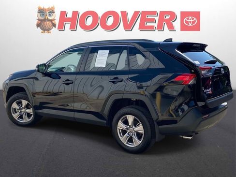 Used 2025 Toyota RAV4 XLE w/ Convenience Package FWD image 8
