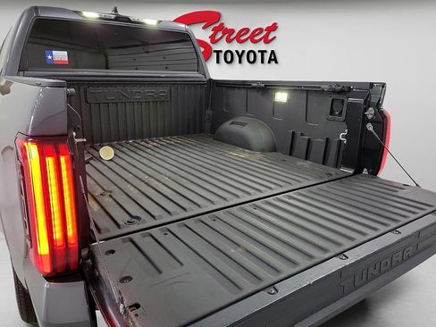 Used 2023 Toyota Tundra Limited w/ Power Package AWD/4WD image 7
