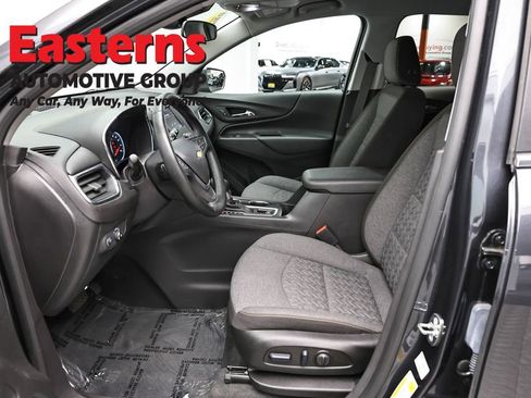 Used 2023 Chevrolet Equinox LT FWD image 14