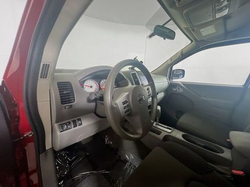 Used 2019 Nissan Frontier Desert Runner RWD image 18