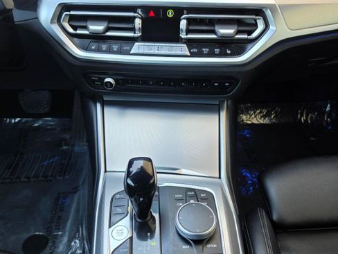 Used 2022 BMW 430i xDrive Convertible w/ Convenience Package AWD/4WD image 28