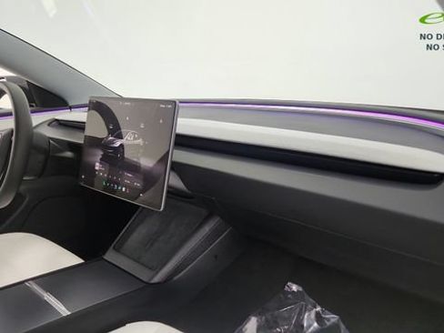 Used 2025 Tesla Model 3 Long Range RWD image 30