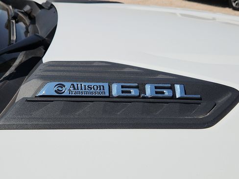 Used 2025 Chevrolet Silverado 2500 LT AWD/4WD image 9