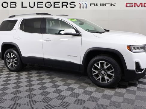 Certified 2023 GMC Acadia SLE w/ Driver Convenience Package FWD image 2