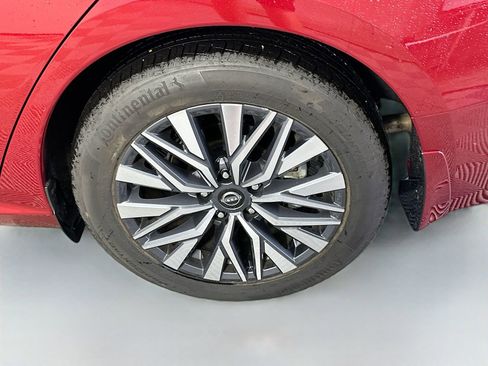 Used 2023 Nissan Altima 2.5 SV w/ SV Premium Package FWD image 31