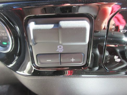 New 2026 GMC Sierra 1500 Elevation image 19