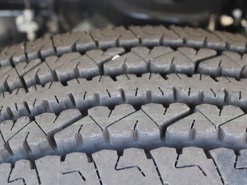 Used 2025 Chevrolet Express 2500 Extended w/ Communications Package image 34