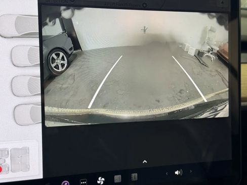 Used 2020 Tesla Model 3 Standard Range Plus image 14