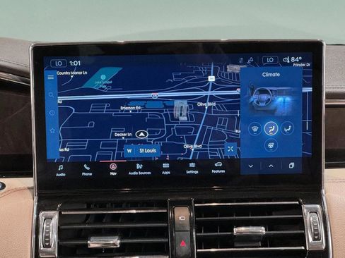 Used 2024 Lincoln Navigator L 4WD image 16