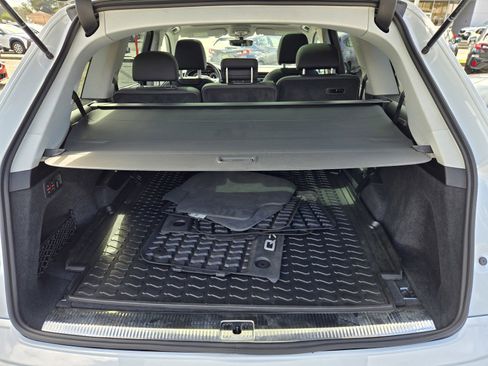 Used 2022 Audi Q7 3.0T Premium Plus AWD/4WD image 27