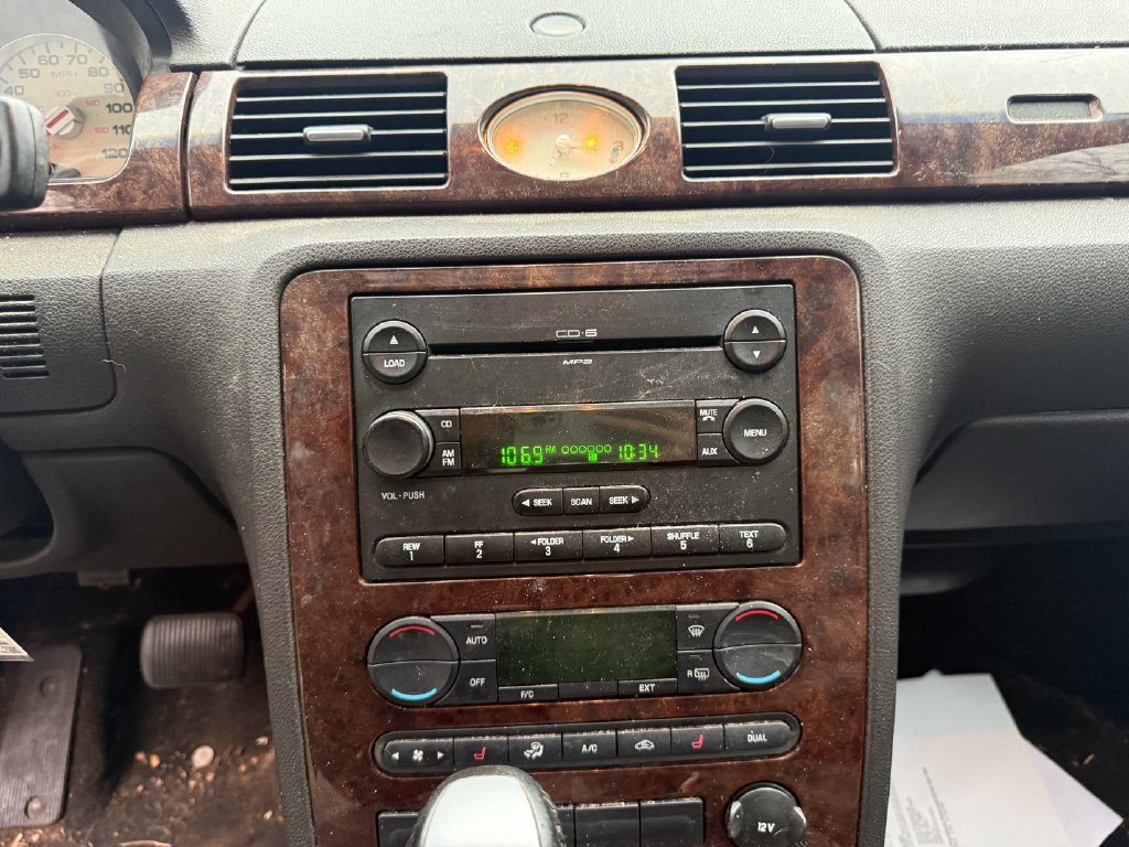 Used 2006 Ford Five Hundred Limited AWD/4WD image 17