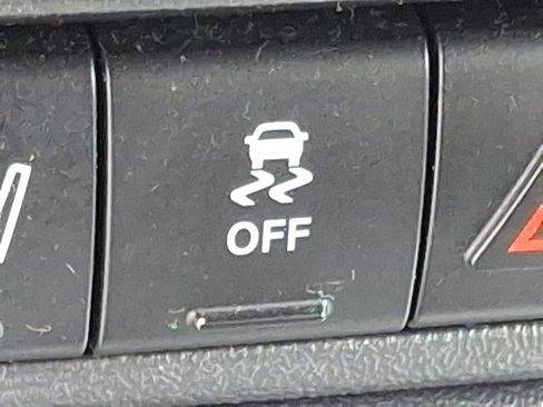 Used 2014 Jeep Compass Latitude w/ Mopar Chrome Accents Group image 21