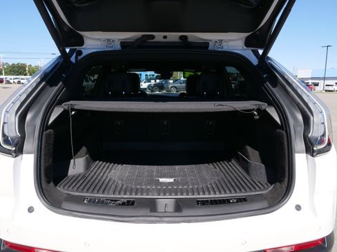 Certified 2023 Cadillac XT4 Sport image 10