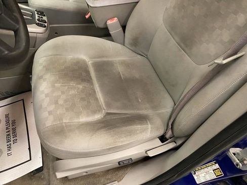 Used 2005 Chevrolet Equinox LT w/ Preferred Equipment Group AWD/4WD image 13