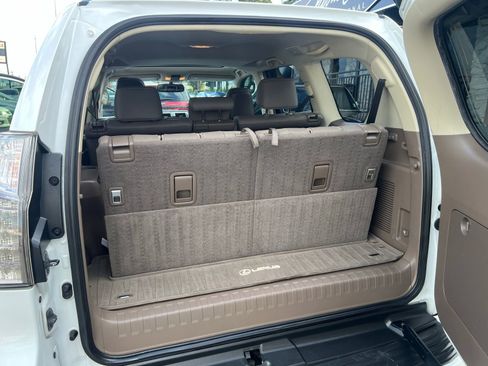Used 2016 Lexus GX 460 w/ Comfort Package AWD/4WD image 14