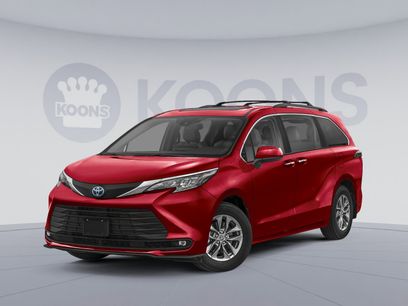 New 2025 Toyota Sienna XLE