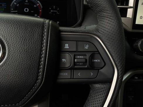 New 2026 Toyota Tundra Limited AWD/4WD image 37