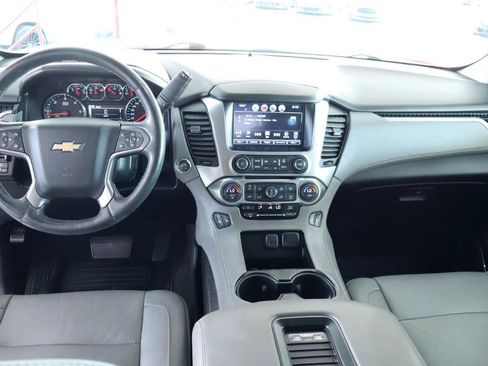 Used 2016 Chevrolet Tahoe LT w/ Luxury Package RWD image 16