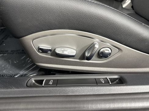Certified 2025 Porsche 718 Boxster S RWD image 36