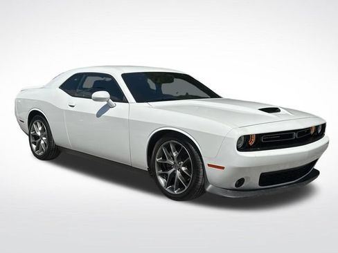 Used 2022 Dodge Challenger GT RWD image 6