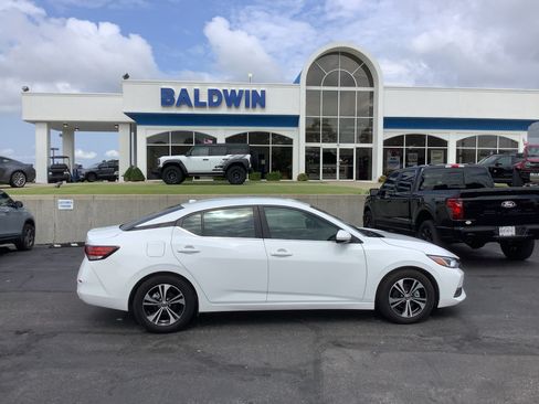 Used 2023 Nissan Sentra SV FWD image 8