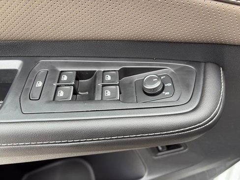 New 2026 Volkswagen Atlas SEL AWD/4WD image 16