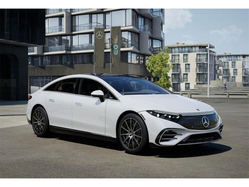 Certified 2024 Mercedes-Benz EQS 580 4MATIC Sedan image 11