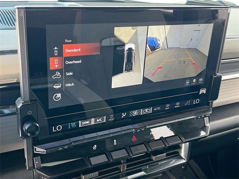 New 2026 GMC Hummer EV 4x4 Crew Cab image 9