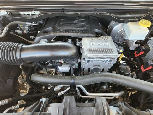 Used 2020 RAM 1500 Laramie RWD image 30