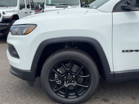 New 2026 Jeep Compass Latitude AWD/4WD image 9