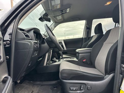 Used 2024 Toyota 4Runner SR5 image 10