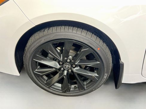 Used 2026 Toyota Corolla SE FWD image 13