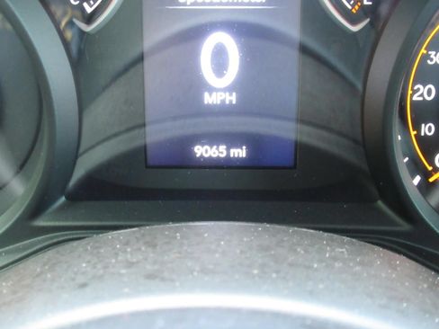 Used 2024 Jeep Wrangler Unlimited Sport AWD/4WD image 30