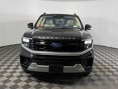 Used 2025 Ford Expedition Max Platinum AWD/4WD image 11