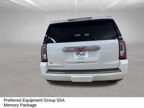 Used 2017 GMC Yukon XL Denali w/ Open Road Package AWD/4WD image 11