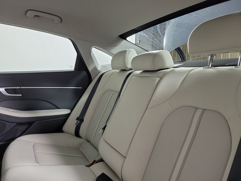 New 2026 Hyundai Sonata SEL FWD image 31