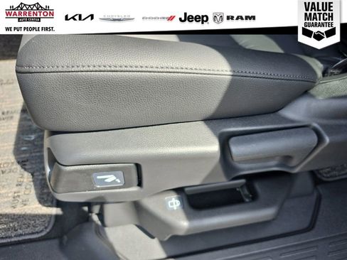 Used 2026 Honda Odyssey EX-L image 14
