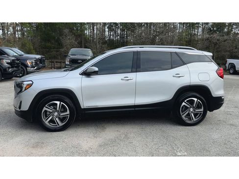 Certified 2020 GMC Terrain SLT w/ Preferred Package image 5