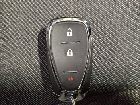 Used 2018 Chevrolet Equinox LT image 30