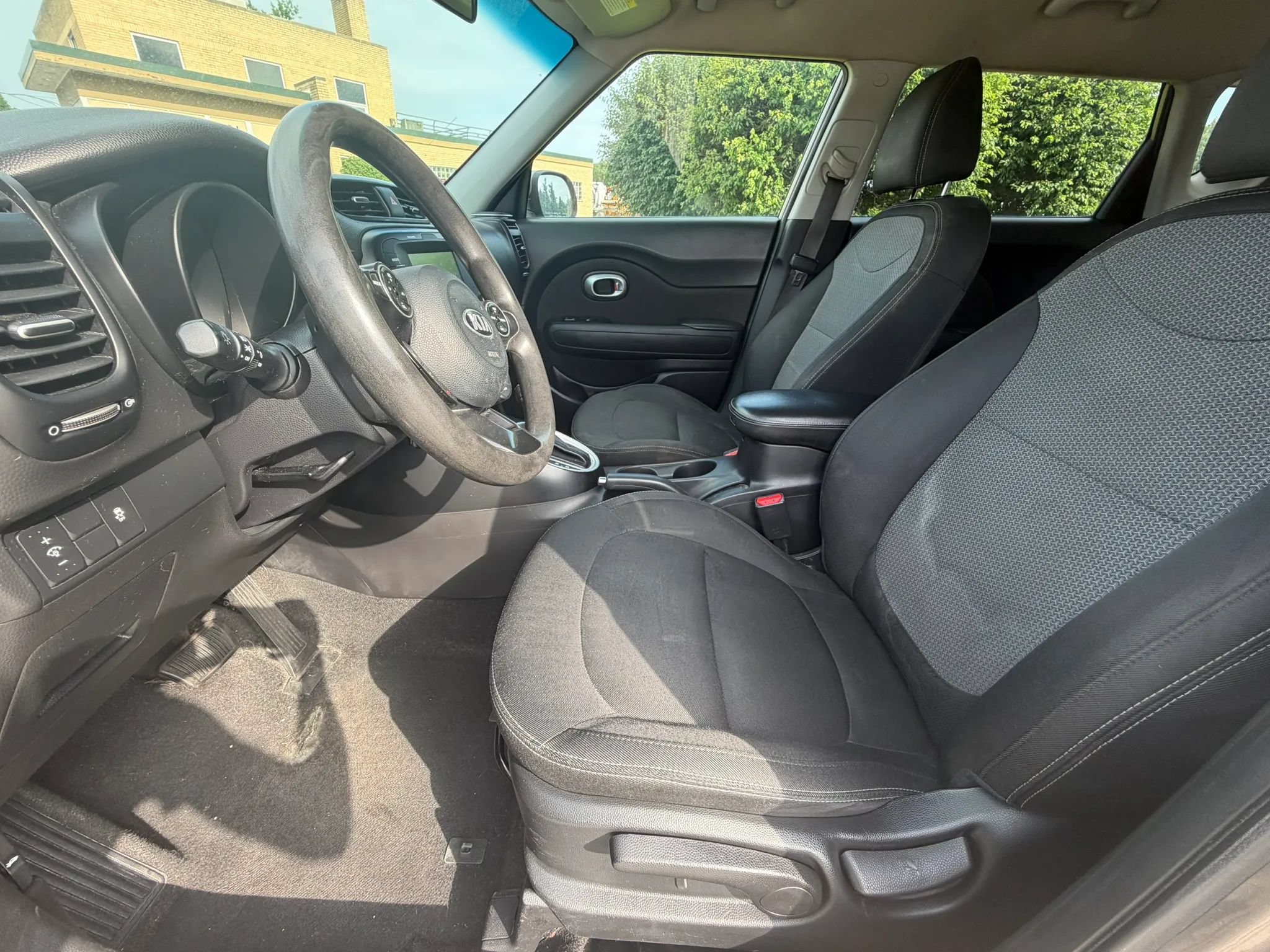 Used 2019 Kia Soul + FWD image 12