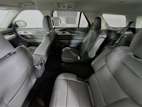 New 2026 Ford Explorer Active w/ Active Comfort Package image 22