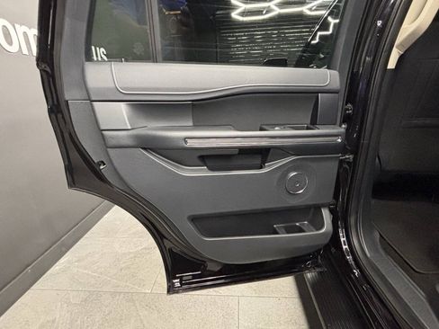 Used 2023 Ford Expedition XL AWD/4WD image 24